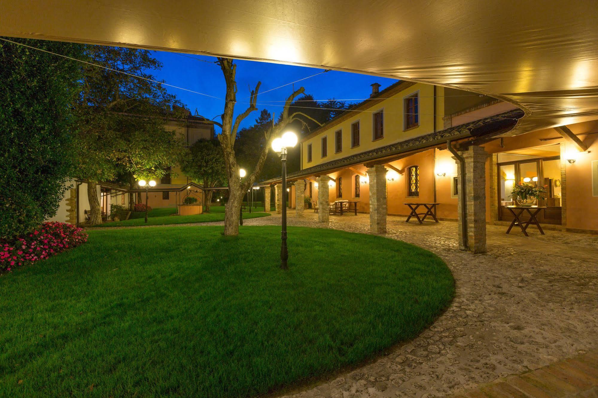 Corte Dei Tini Villa Vomano Экстерьер фото
