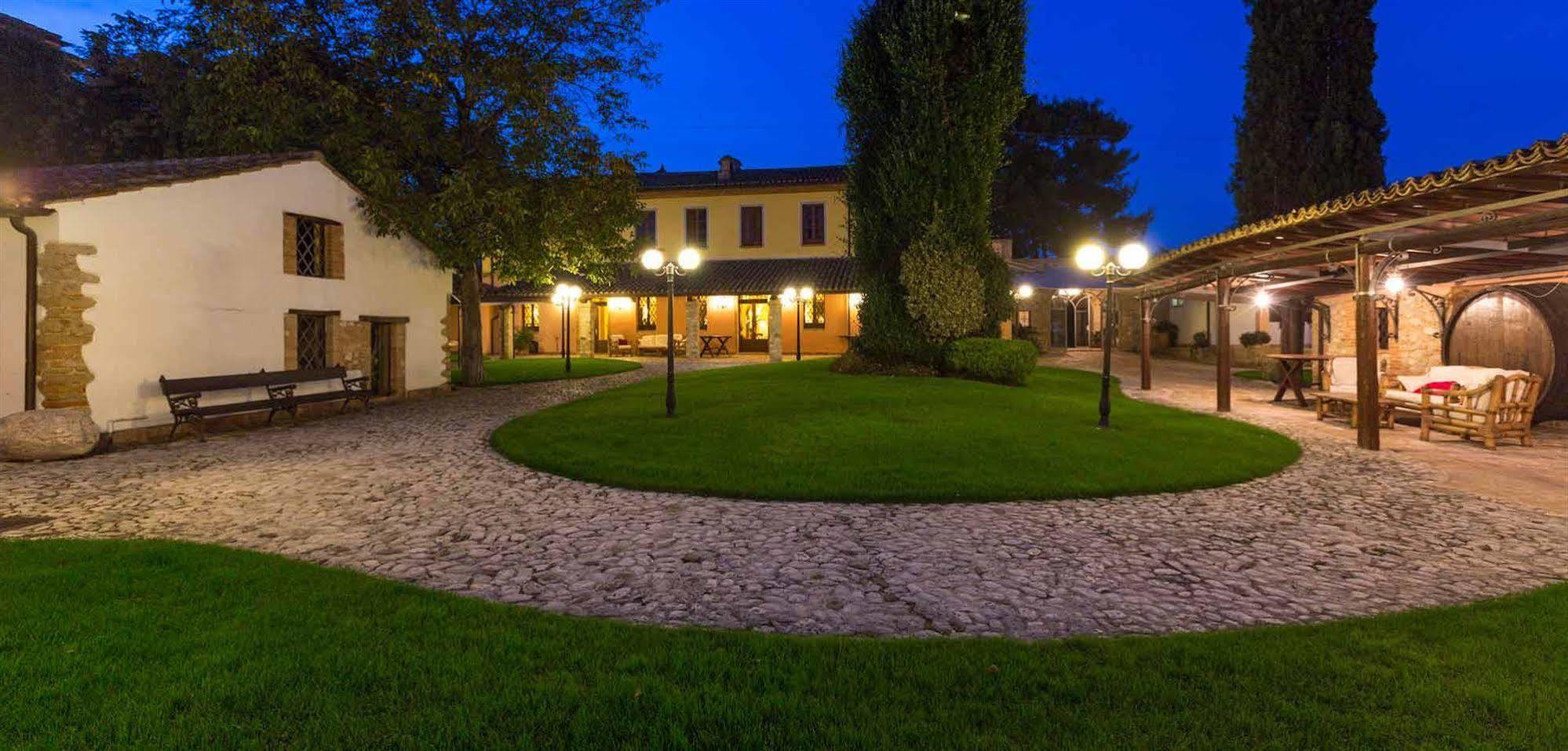 Corte Dei Tini Villa Vomano Экстерьер фото