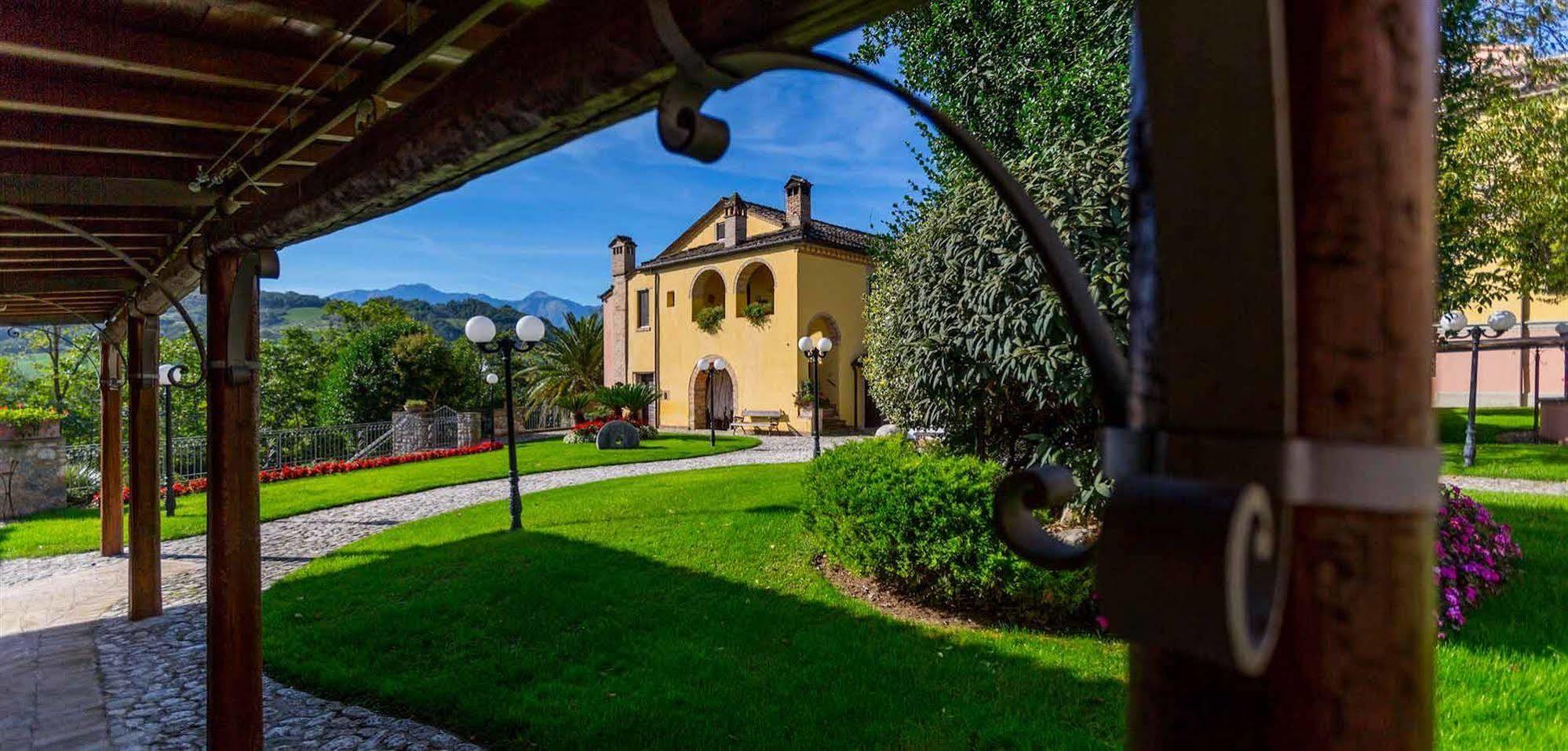 Corte Dei Tini Villa Vomano Экстерьер фото