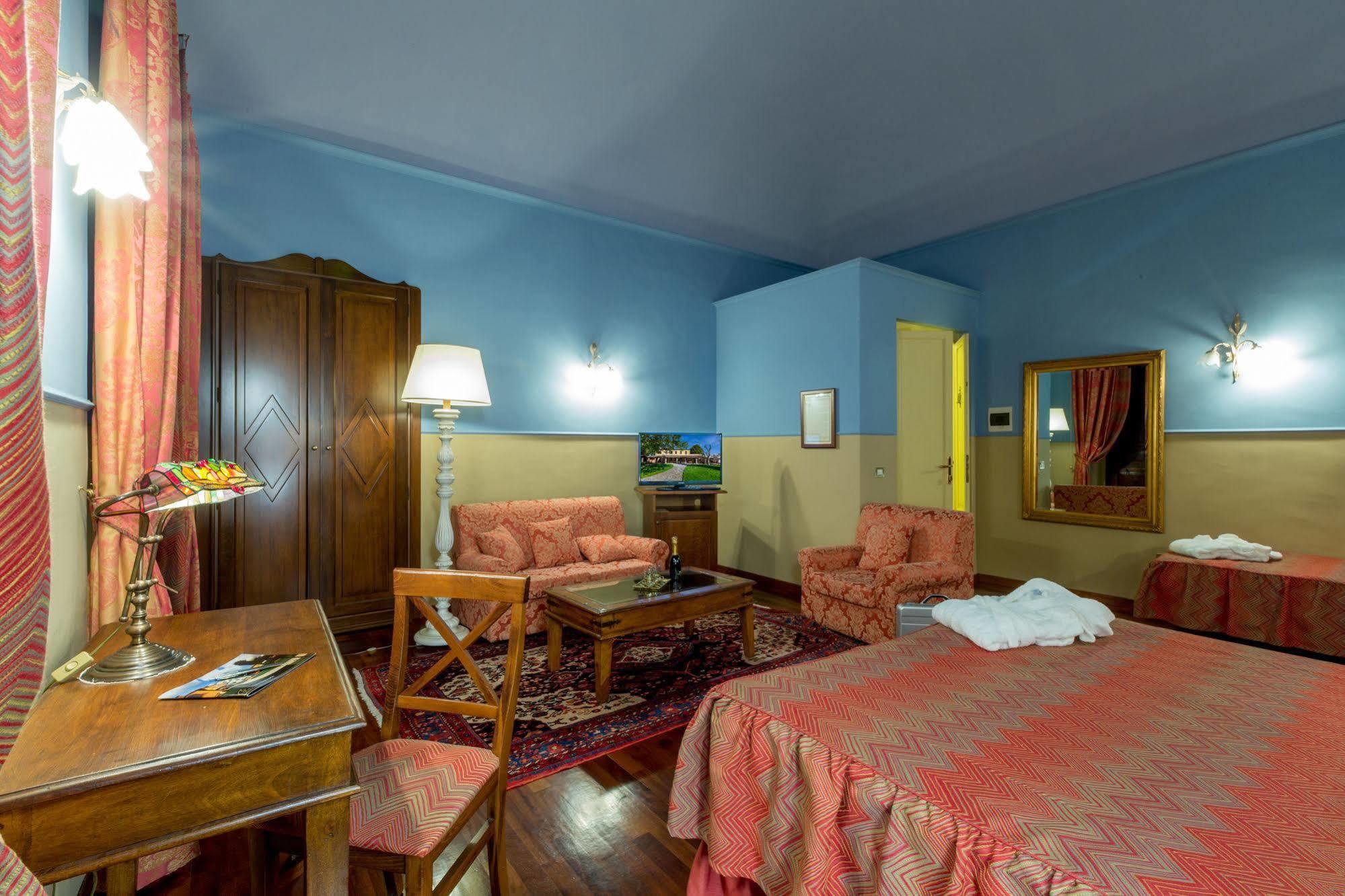 Corte Dei Tini Villa Vomano Экстерьер фото